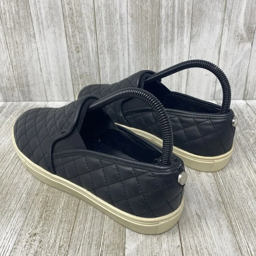 Steve Madden Ecentrcq Slip-On Comfort Shoes Women's Size 8.5M Black Quilted - Picture 3 of 9